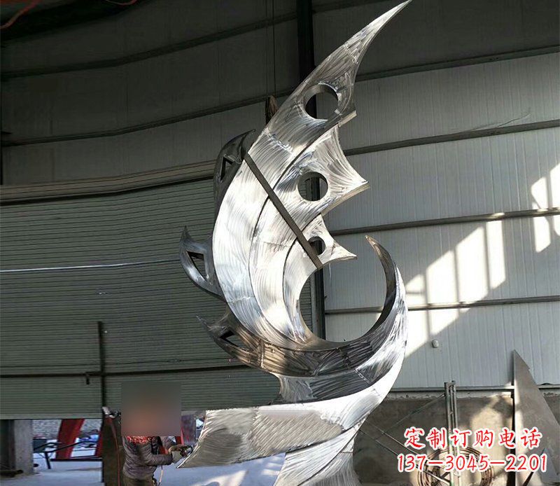 烟台公园不锈钢抽象凤凰景观雕塑 (3)
