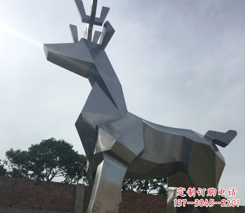 烟台不锈钢几何鹿雕塑