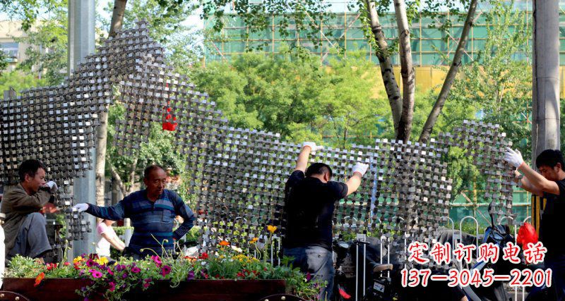 烟台中领雕塑 - 动物抽象不锈钢雕塑