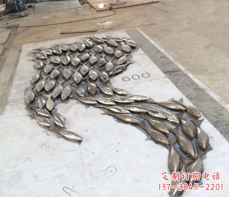 烟台多彩活力的不锈钢动物雕塑
