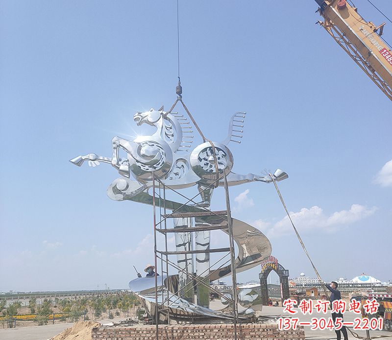 烟台飞马雕塑,美景流驰