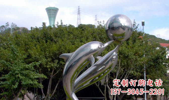 烟台高贵静谧的不锈钢海豚顶球雕塑