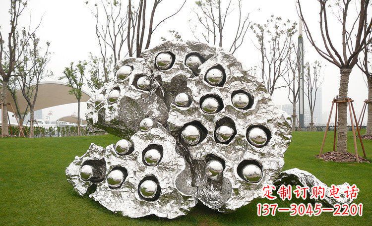 烟台不锈钢莲蓬雕塑浓缩东方文化的美感