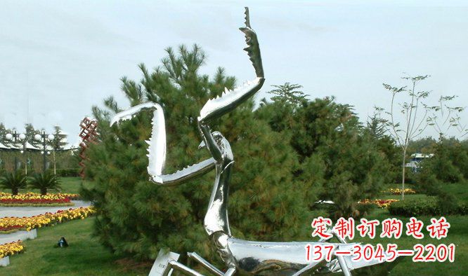 烟台优雅大气的不锈钢螳螂雕塑
