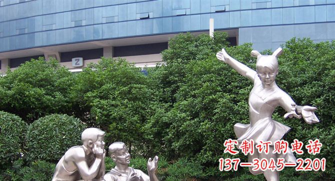 烟台优质不锈钢学生人物雕塑