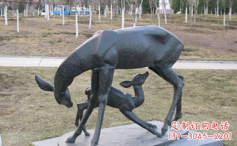 烟台母子鹿铜雕艺术塑像