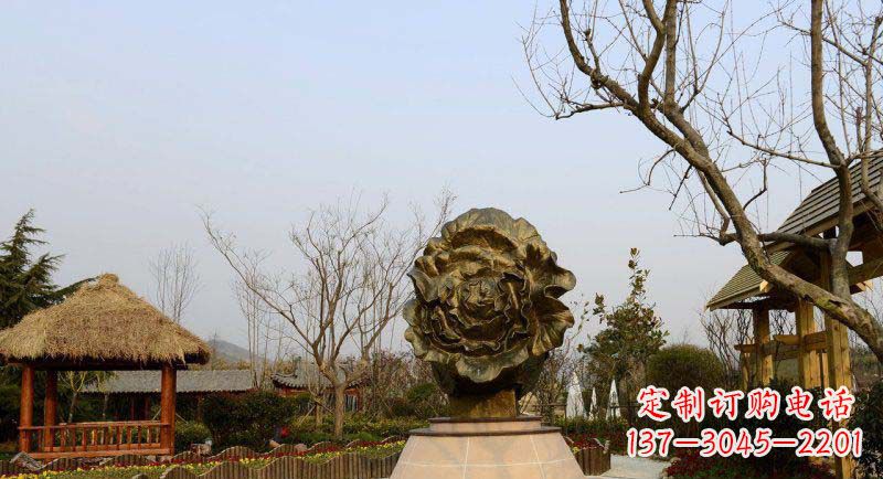 烟台公园大白菜景观铜雕