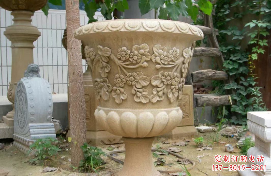 烟台精美大理石花盆雕塑