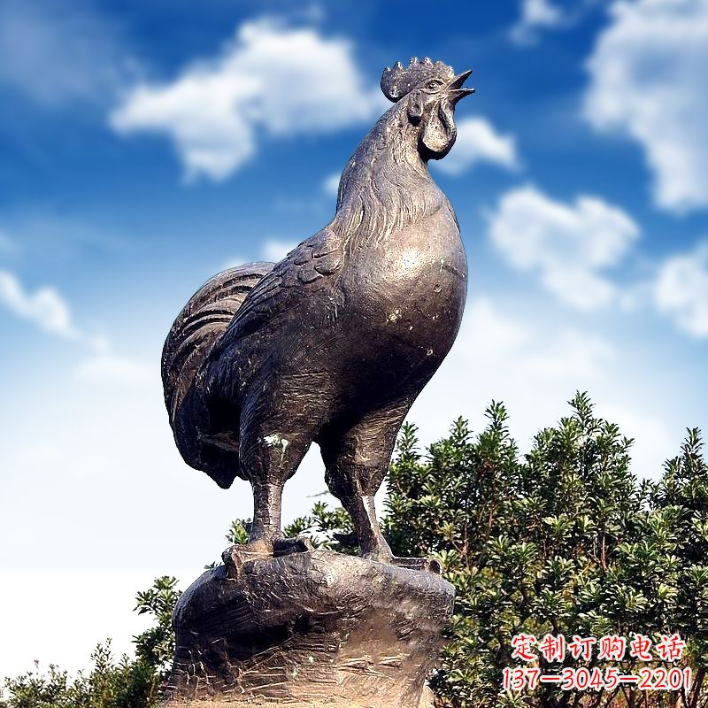 烟台威风凛凛的大型铸铜酉鸡雕塑
