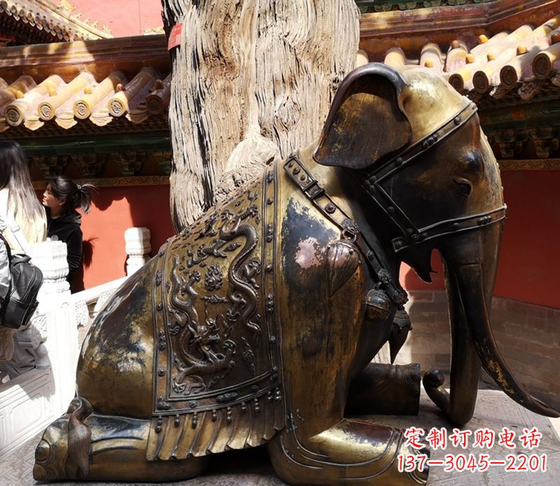 烟台公园动物大象铜雕