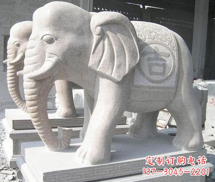 烟台公园动物吉祥大象石雕 (2)