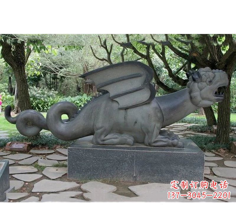 烟台公园动物恐龙石雕