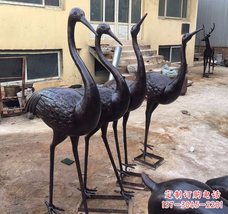 烟台雕刻精致灵动的丹顶鹤铜雕