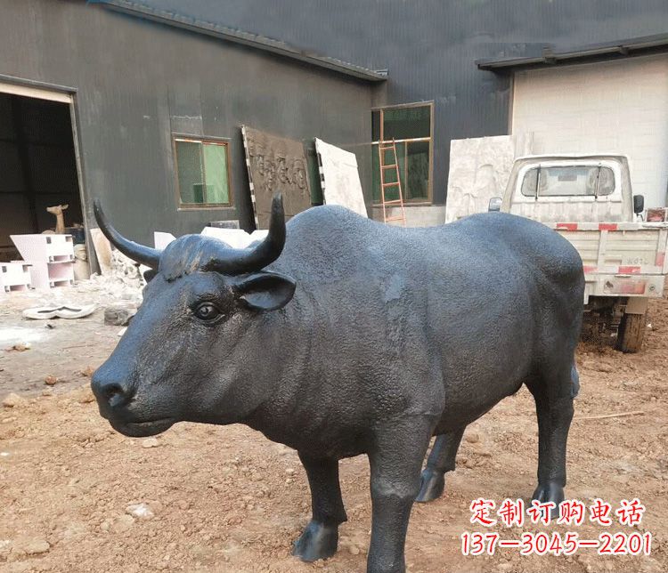 烟台公园动物铜雕牛