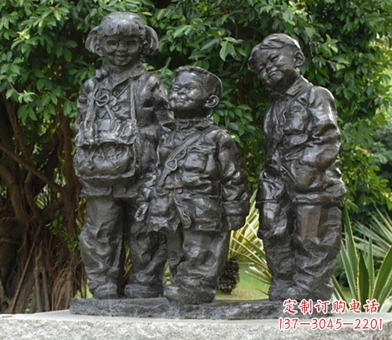 烟台公园儿童人物铜雕