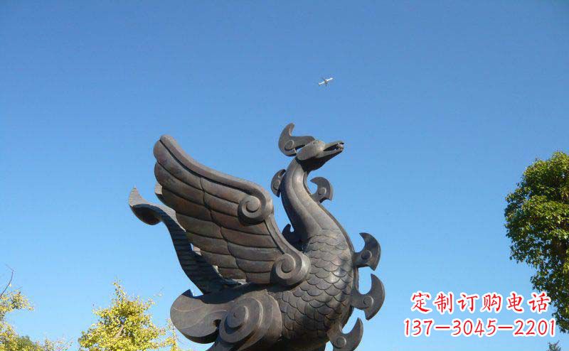 烟台公园凤凰景观铜雕