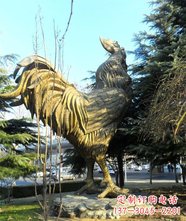 烟台公园公鸡动物铜雕