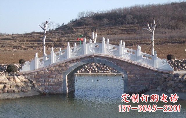烟台公园拱桥石雕