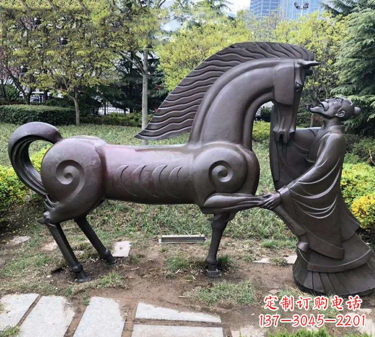 烟台展现历史名人的铜雕雕塑
