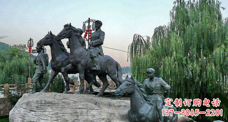 烟台公园红军骑马景观铜雕