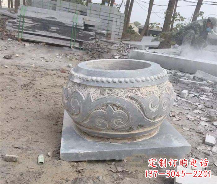 烟台古典风格的仿古石水缸雕塑
