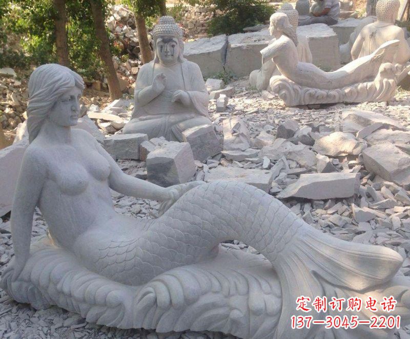 烟台公园景区美人鱼石雕
