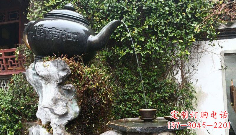烟台铜雕茶壶,雕刻美景,带您开启新的旅程