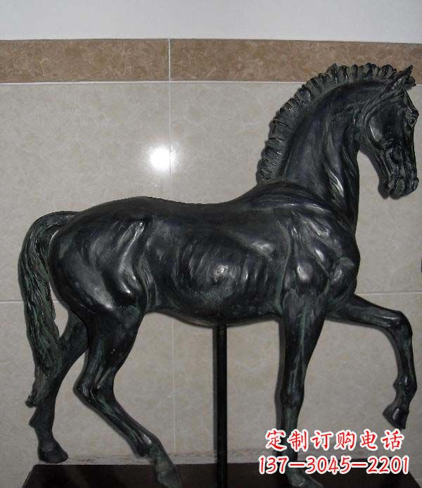 烟台马动物铜雕景观雕塑