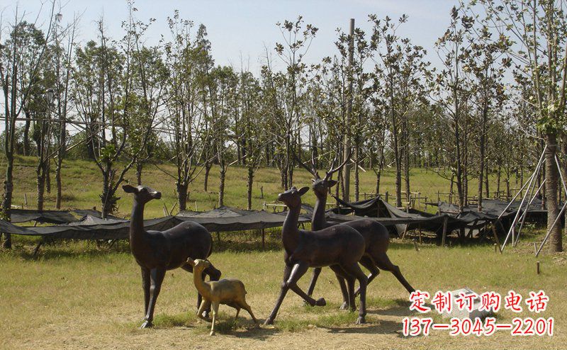 烟台优雅雕塑-梅花鹿铜雕