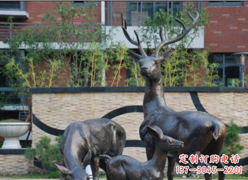 烟台古雅优雅的梅花鹿铜雕