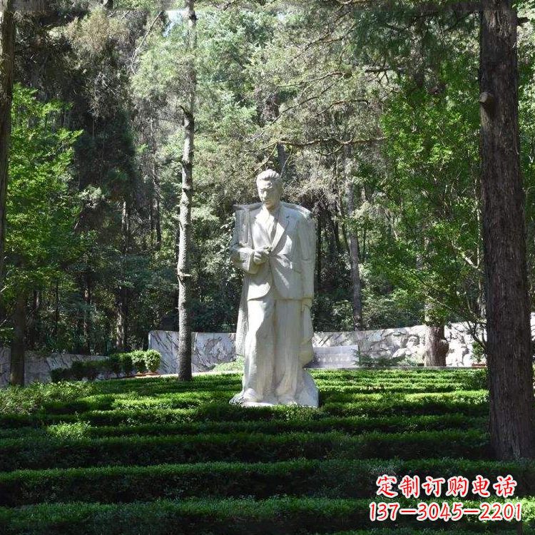 烟台聂耳汉白玉石雕塑,追随伟大作曲家的足迹