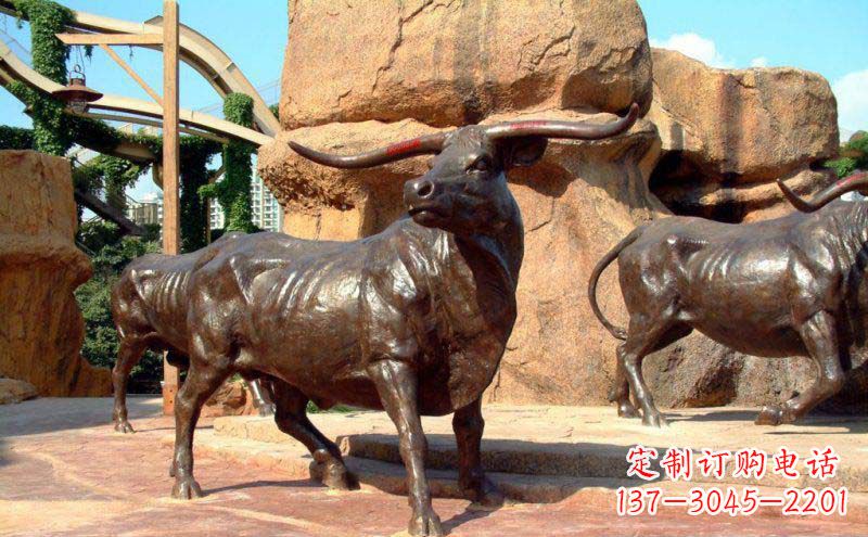 烟台公园牛动物铜雕