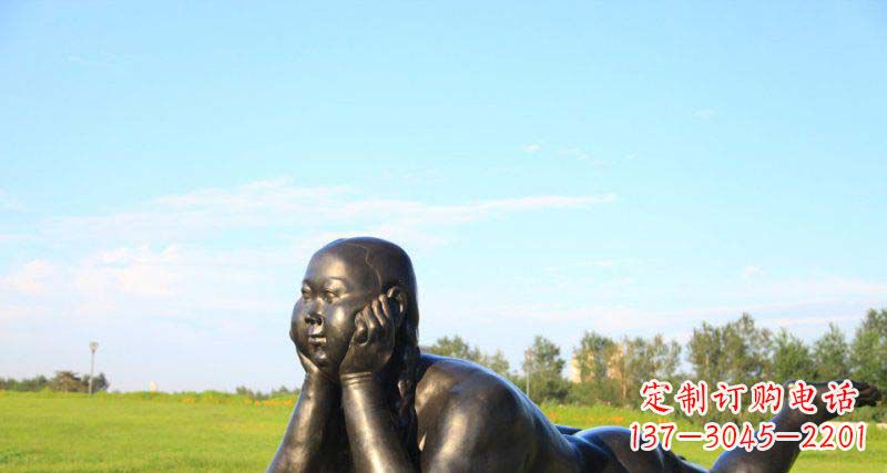 烟台美好时光,萌萌哒胖女孩青铜雕塑