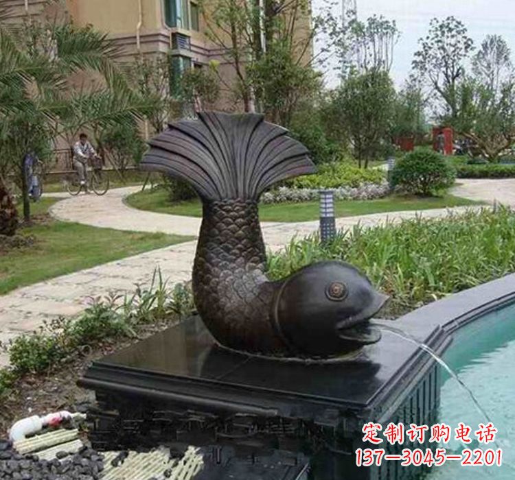 烟台公园喷水鲤鱼铜雕