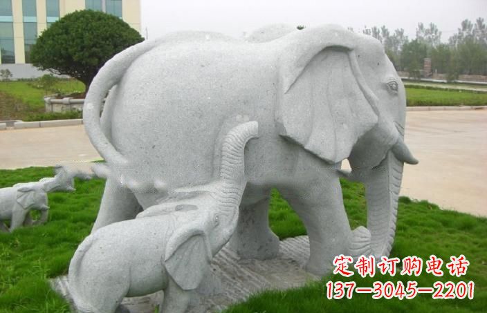 烟台公园石雕母子大象