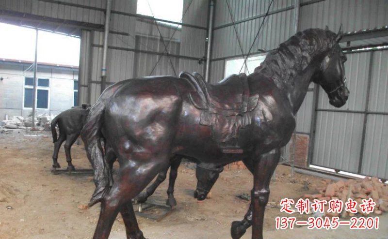 烟台公园铜马动物铜雕