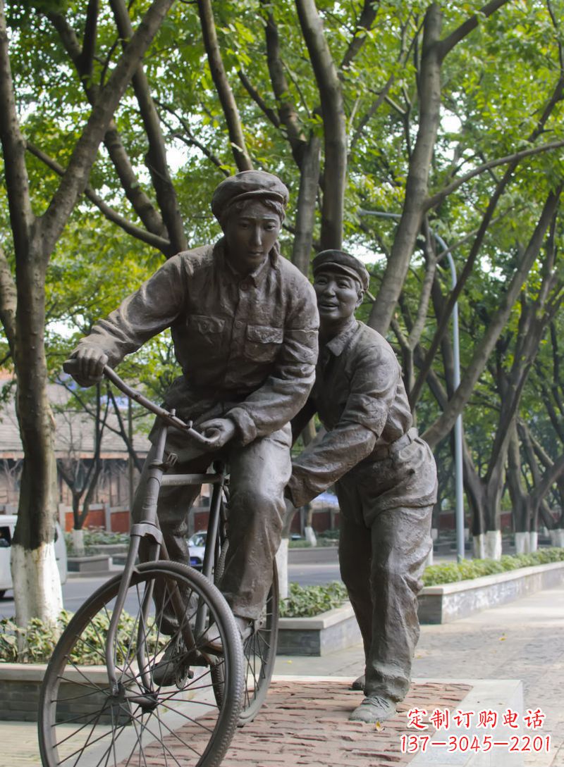 烟台装饰你家园的自行车雕塑