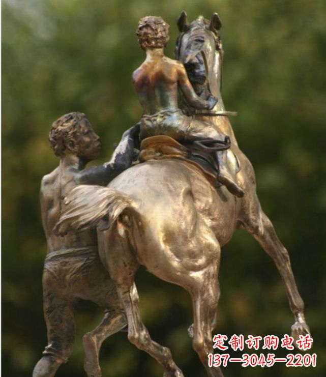 烟台浪漫无限,精致骑马铜雕