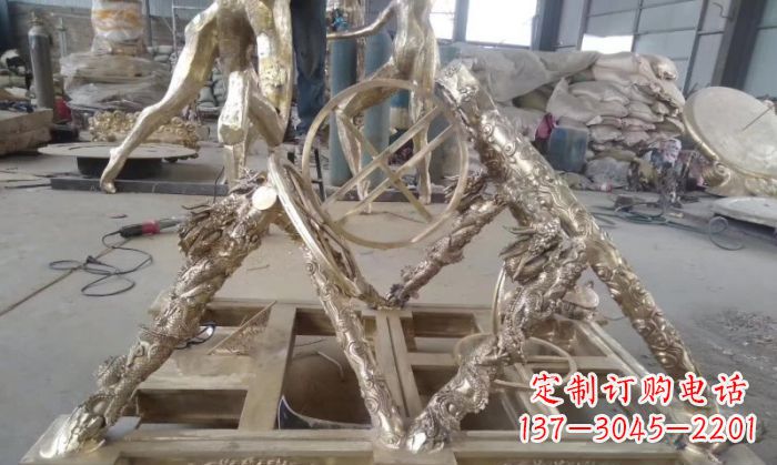 烟台“百年古董浑天仪铜雕,让古典美触手可及”