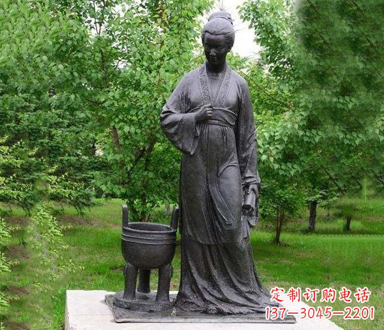 烟台古代名人李清照铜雕