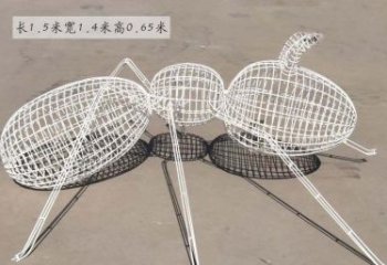 烟台美轮美奂的蚂蚁镂空雕塑
