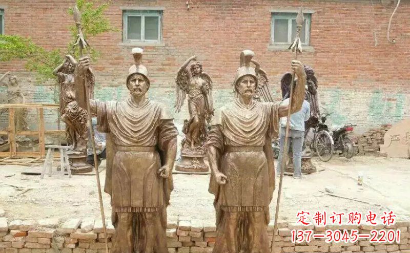 烟台古罗马风情,精致雕刻的“战士雕塑”