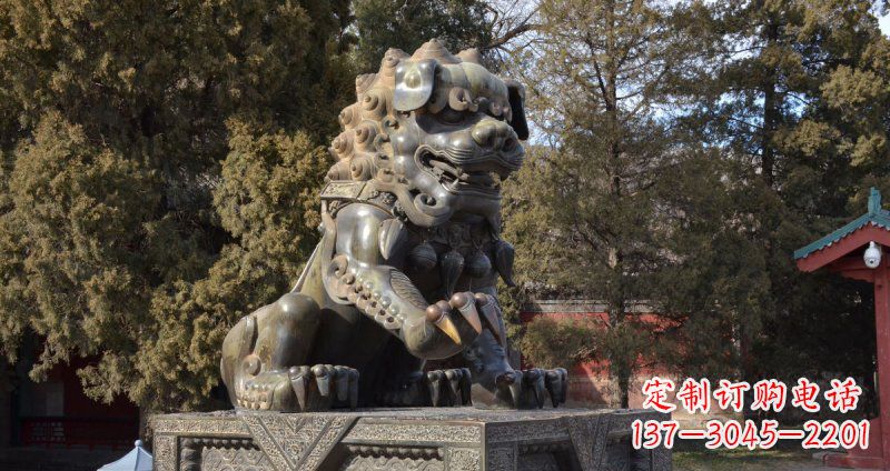 烟台故宫青铜狮子雕塑