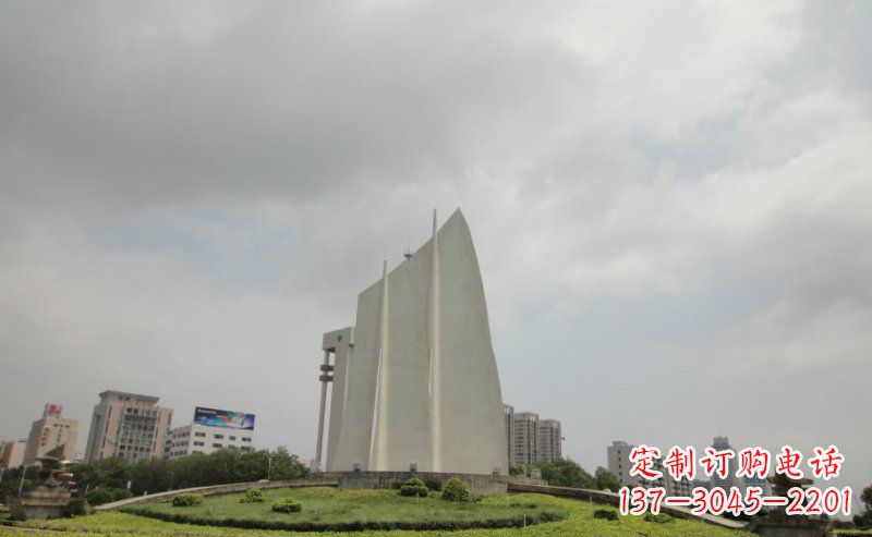 烟台广场不锈钢抽象船帆雕塑 (2)