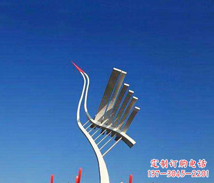 烟台广场不锈钢抽象丹顶鹤景观雕塑