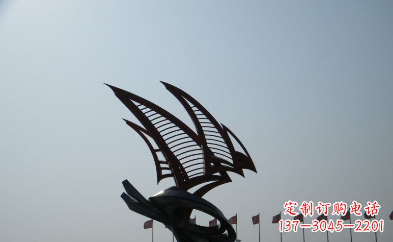 烟台广场不锈钢抽象帆船雕塑