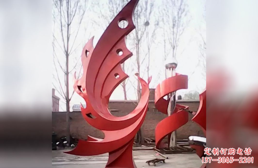 烟台广场不锈钢抽象凤凰雕塑