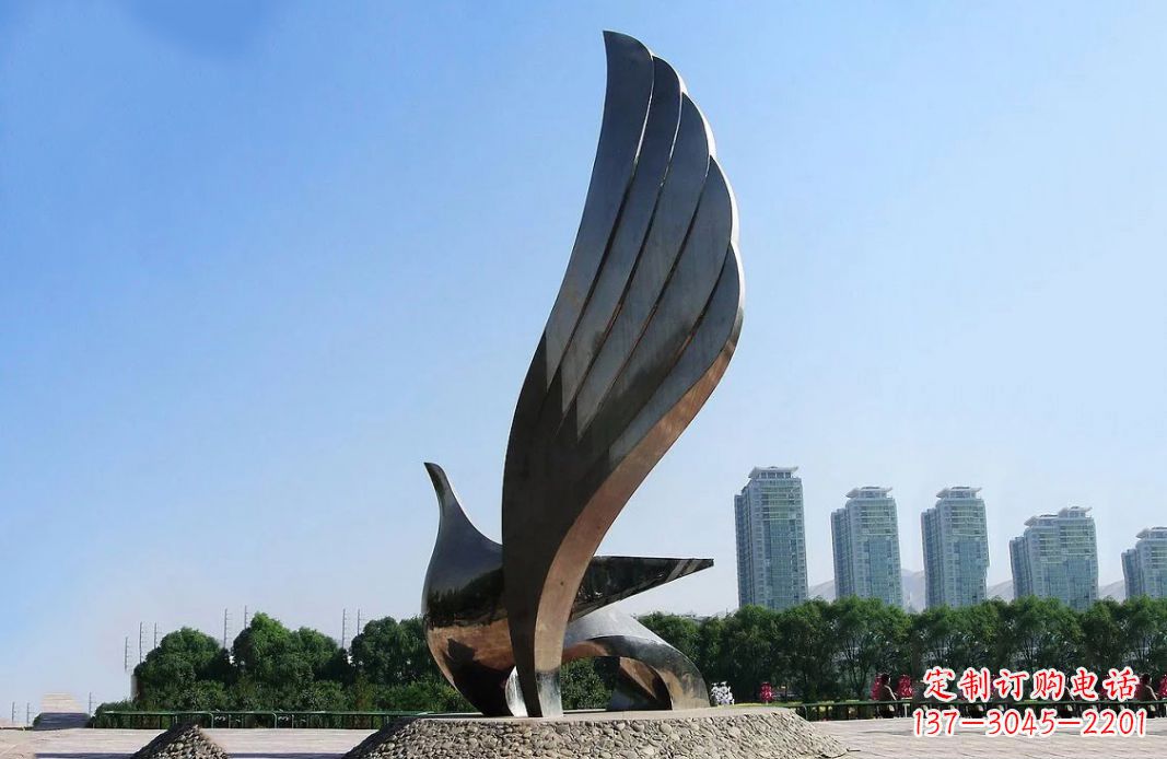 烟台广场不锈钢抽象鸽子雕塑