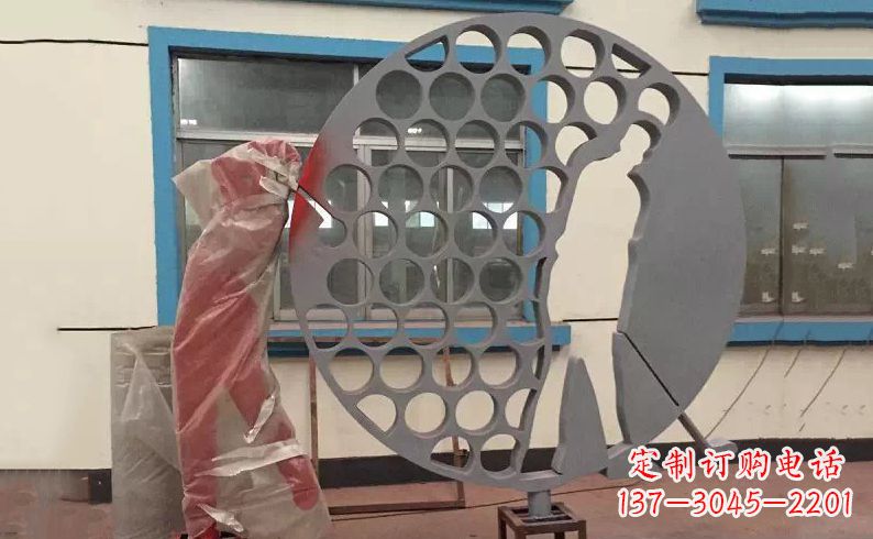 烟台中领雕塑-不锈钢高尔夫球雕塑