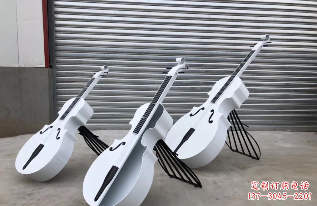 烟台精美的不锈钢大提琴雕塑,让你的空间更加温馨